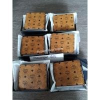 ราคา new กระเป๋า​สตางค์​ mcm wallet 2​พับ​สั้น​ ออริมือ​1​ของแท้​ (8150792218)