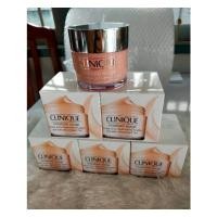 ราคา Clinique Moisture Surge Extended Replenishing Hydrator72Hr. ขนาดจัมโบ้ 200ml. (9463796760)