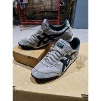 ราคา รองเท้ามือสอง onitsuka tiger ultimate81 ไซด์ 39/245 (28320386132)