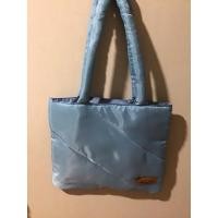 ราคา กระเป๋าถือ สีฟ้านุ่มนิ่ม Valentino Rude Puffy Tote bag (27706342144)