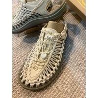 ราคา Keen Uneek 03 รุ่นใหม่ ของแท้(ชาย/หญิง) ใส่ได้ สีครีม มือสอง (26284200338)