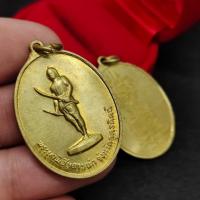 ราคา เหรียญพระยาพิชัยดาบหัก จังหวัดอุตรดิตถ์ เนื้อกะไหล่ทอง พุทธาภิเษกที่ศาลหลักเมืองอนุสาวรีย์ท่านพระยาพิชัยดาบหัก เด่นแคล้ว (16438296628)