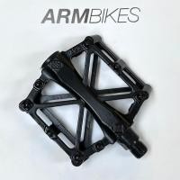 ราคา บันได จักรยาน วัสดุอลูมิเนียมสีดำ แป้นใหญ่ ลูกปืนแบริ่ง ลื่นมาก (27161033544)