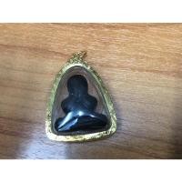 ราคา พระปิดตาหลวงพ่อทองสุข พิมพ์ตะพาบกลาง เนื้อผงจุ่มรัก วัดสะพานสูง นนทบุรี มีบัตรของสมาคม (17833651236)