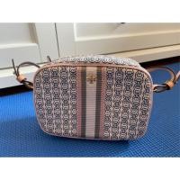 ราคา (Used like very new) Tory Burch Gemini Link Camera bag พร้อมส่งคะ (4540927104)