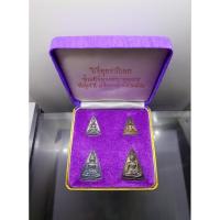 ราคา เหรียญ สมเด็จนางพญาคุณากร หลัง ญสส พิมพ์ใหญ่-เล็ก ทรงสามเหลี่ยม (เนื้อเงิน เนื้อนวะ) สมเด็จพระเทพ วัดบวรนิเวศวิหาร 2532 (27565686218)