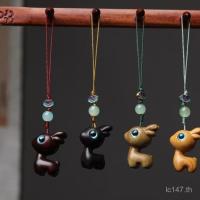 ราคา จี้ไม้แกะสลักกวางจากไม้จันทน์ พกพาสะดวก น่ารัก และปลอดภัย (27692566398)