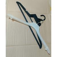 ราคา Stock- ไม้แขวนเสื้อ 40cm สีดํา สีขาว ไม้แขวนเสื้อ เสื้อผ้าเด็ก Baju Hanger (มือสอง) (42625742003)