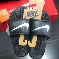 ราคา รองเท้าแตะ Nike สีดำ แท้ 100% ซื้อมาใหญ่ไปส่งต่อคะ (รองเท้า sz.8 Us/39 กล่อง+อุปกรณ์ ราคาเต็ม 700 ส่งต่อขาดทุนเลยคะ (7016108414)