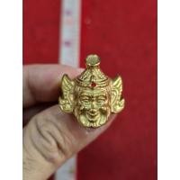 ราคา แหวนพ่อแก่แหวนเศียรครูฝังพลอยแดงเนื้อทองฝาบาตรไม่ลอกไม่ดำ เบอร์ 10 ของแท้มีพุทธคุณ (50900702910)