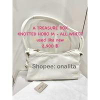 ราคา (used) A TREASURE BOX - Knotted hobo size M : all white (18796658423)