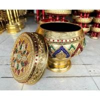 ราคา บาตรพระ บาตรทอง กว้าง 10 นิ้ว x สูง 10 นิ้ว บาตรน้ำมนต์ ทำจากไม้จามจุรี ไม้แท้ ปิดทองเปลว แต่งเส้นลายดอกบัว สไตล์ล้านนา (28059072413)