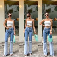 ราคา กางเกงยีนส์เอวสูงขาม้าไล่โทนสี✨ดีเทลสียีนส์ตัดกับสีฟอกซีด✨งานป้ายPromthong (12112413888)