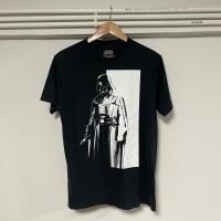 ราคา เสื้อมือสอง Star Wars - Darth Vader Black And White (27657586549)