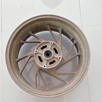 ราคา ล้อหลัง CB650F และ CBR 650F ของแท้มือสอง (44075638945)