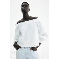 ราคา H&M(เอชแอนด์เอ็ม) เสื้อเบลาส์ป็อปลินแบบเปิดไหล่ ผู้หญิง 1299730_1 (40654731563)