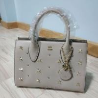 ราคา กระเป๋า LYN สีเบจ แต่งหมุดทอง (7207599315)