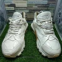 ราคา KASUT VALENTINO GARAVANI ITALY LEATHER BUNDLE (7.5 UK) (25974534364)