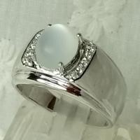 ราคา มุกดาหารแท้ 1.5 กะรัต Moonstone ตัวเรือนเงินแท้ (14112159123)