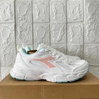 ราคา เท่านั้นขนาด 36 DIADORA รองเท้าผู้หญิง DIADORA NOBITA WHITW สีชมพูสีฟ้า ORIGINAL SPORTY RUNNING รองเท้าผ้าใบ (41425049706)
