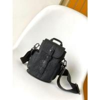 ราคา LOUIS VUITTON CHRISTOPHER กระเป๋าคาดไหล่แบบคาดลำตัวแต่งขอบหนังวัวนาโนสำหรับผู้ชาย M83164 750 (26684090391)