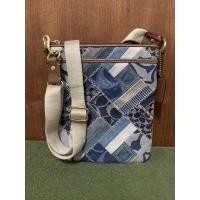 ราคา กระเป๋า coach มือสองของแท้ สภาพใหม่ ลายวินเทจ ของแท้แน่นอนจากเพจเอกบางแสน ราคาคุยกันได้ครับ (11944103655)