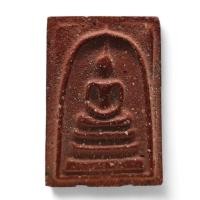 ราคา C010 พระสมเด็จ วัดระฆัง พิมพ์ใหญ่ กรอบกระจกเนื้อสีแดง กวนอู หลังดาว มวลสาร จัด ขนาด 4x3 cm. (24165869130)