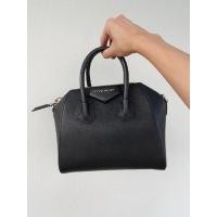 ราคา ❌Sold❌Like new Givenchy antigona mini Y2019 (สีดำ) รุ่นฮิต ใช้ได้ทุกโอกาส (11124561637)