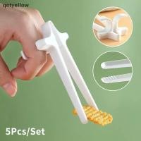 ราคา Qetyellow 5 ชิ้น/เซ็ตเล่นเกมนิ้วมือตะเกียบกินขนม Artifact กินมันฝรั่งทอดไม่สกปรกผู้ถือตะเกียบมือ Lazy Assistant Chopst TH (27633298140)