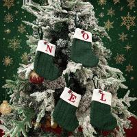 ราคา ถุงเท้าคริสต์มาสสีเขียว ตกแต่งด้วยตัวอักษร สำหรับเทศกาลวันหยุด (43623361784)