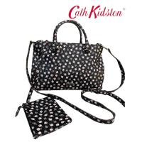 ราคา Cath Kidston หิ้วได้ สะพายได้ สภาพ80% โดยรวมยังสวย ตำหนิตามรูป (25101417114)