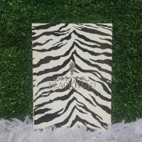 ราคา CD Blackhead White Line มือสอง สภาพดี (28083155655)