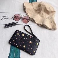 ราคา กระเป๋า COACH สีดำและขาว วัสดุ PVC เหมาะสำหรับใช้งานประจำวันและเที่ยว พร้อมช่องเก็บ iPhone Plus (52800909052)