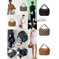 ราคา แบรนด์ใหม่ 100% ของแท้ PRADA โลหะสามเหลี่ยมโลโก้หนังวัสดุกระเป๋าถือกระเป๋าสะพาย (28376481256)