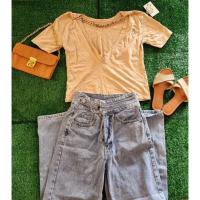 ราคา เสื้อยืดผ้าเรย่อนเว้าหลังแต่งโซ่ (6795224135)