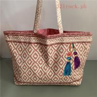 ราคา แนะนําโดย Banniang~Estee Lauder Pink Tote Bag กระเป๋าเครื่องสําอางความจุขนาดใหญ่ Flow Printing Bag กระเป๋าสะพายกระเป๋าชายหาด (43810838027)