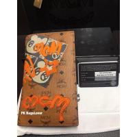 ราคา กระเป๋าใส่พาสปอร์ต MCM สีน้ำตาล Passport Holder in Berlin Bear Visetos (5979270944)