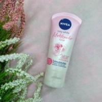 ราคา NIVEA โฟมล้างหน้า นีเวียโรซี่ ไวท์ ฮอกไกโด โรส เซรั่ม วิปโฟม (ขนาด 50 มล.) (6232871017)