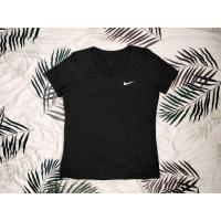 ราคา เสื้อกีฬามือสอง NIKE DRI-FIT สีดำ แท้ (17493793843)