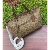 ราคา Coach ทรงพัด ขนาด 13 นิ้ว พร้อมส่ง รับประกันแท้ 100% หากไม่แท้ยินดีคืนเงิน (24378036853)