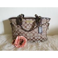 ราคา กระเป๋ามือสอง Coach tote F19249 แท้ 100% สภาพดี (7554567863)