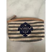 ราคา กระเป๋าใส่เครื่องสำอางค์ESTEE LAUDER แท้ (24084266570)