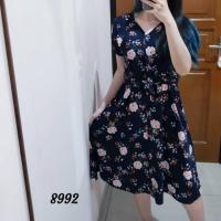 ราคา ชุดเดรสลําลองลายดอกไม้ 8992 (3016956758)