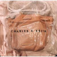 ราคา กระเป๋า Charles & Keith แท้ 100% (7532982949)