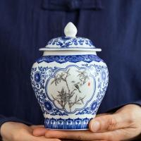 ราคา สีฟ้าและสีขาวเซรามิกชากระป๋องวัดแจกันย้อนยุคจีนปิดผนึกชากระป๋องคุณภาพสูงประณีตสไตล์จีนชาภาชนะ (57101114808)