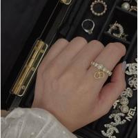 ราคา แหวนคริสตัลดีไซน์โลโก้ใหม่จาก Dior (47501419641)