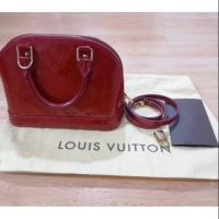 ราคา Used LV Alma bb vernis (หนังแก้ว​ สีแดง) สภาพ​สวยมาก​ ไม่ดูดสี​ ขอบมุมสวย (5012420920)