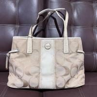 ราคา กระเป๋าวินเทจCoachแท้ มือสอง สภาพ มีตำหนิตามภาพ (50551179268)