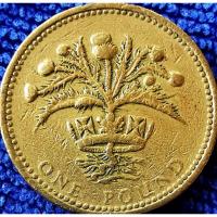 ราคา เหรียญ​อังกฤษ​ UK, 1​ Pound,(รุ่น​ Scottish, 3rd portrait​), ใช้แล้ว, #​3285 (21721111911)