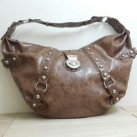 ราคา กระเป๋าแฟชั่น แบรนด์ GUESS สินค้ามือสอง (493850879)